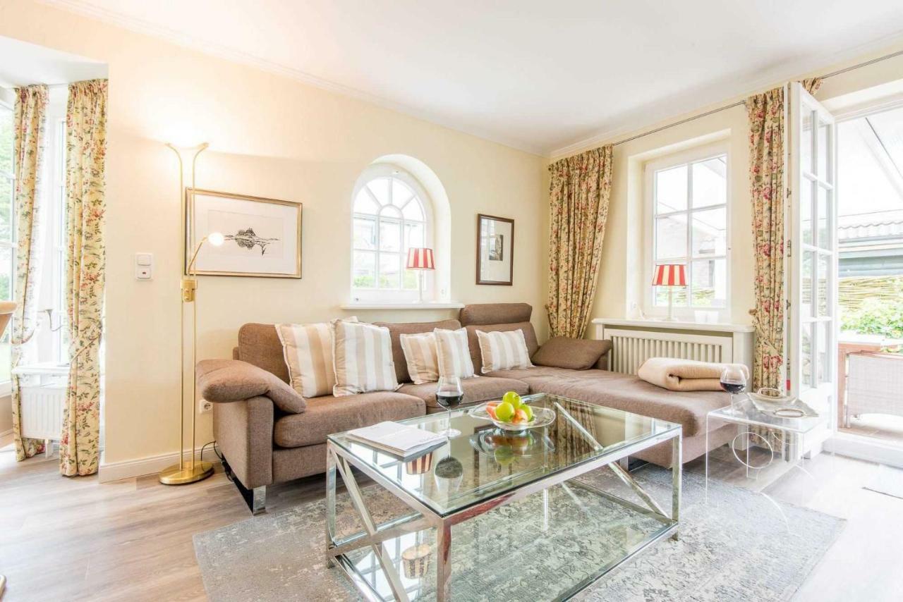 Wenningstedter Weg Haushaelfte B Holiday home *